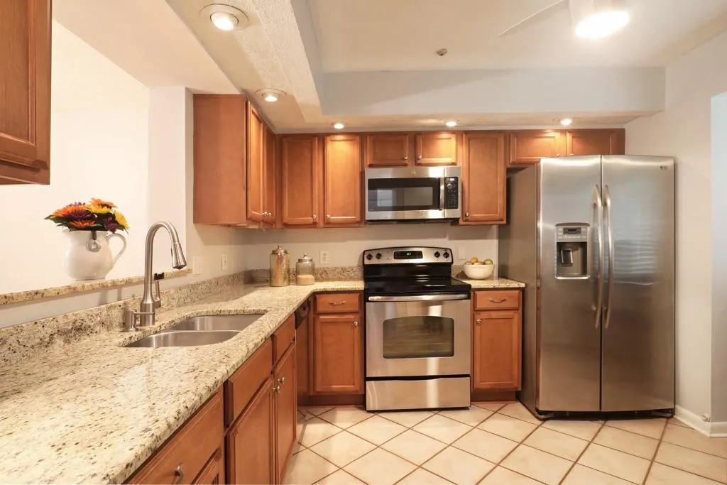 96 Goldrush Circle Unit 96, Sandy Springs, Georgia 30328, 3 Bedrooms Bedrooms, ,3 BathroomsBathrooms,Residential,Sold,96 Goldrush Circle Unit 96,7225241