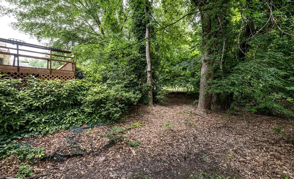 7630 Nesbitt Ferry Road, Sandy Springs, Georgia 30350, 4 Bedrooms Bedrooms, ,3 BathroomsBathrooms,Residential,Sold,7630 Nesbitt Ferry Road,7073256
