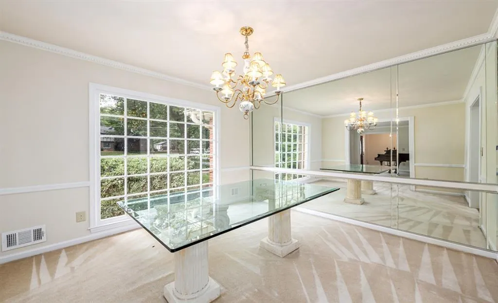 7630 Nesbitt Ferry Road, Sandy Springs, Georgia 30350, 4 Bedrooms Bedrooms, ,3 BathroomsBathrooms,Residential,Sold,7630 Nesbitt Ferry Road,7073256