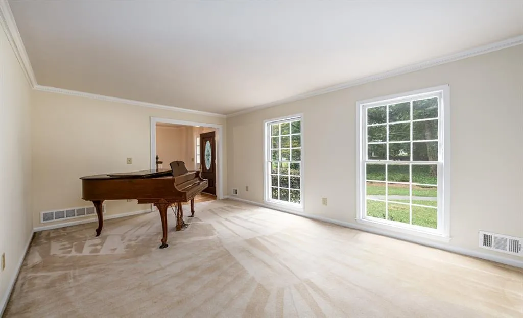 7630 Nesbitt Ferry Road, Sandy Springs, Georgia 30350, 4 Bedrooms Bedrooms, ,3 BathroomsBathrooms,Residential,Sold,7630 Nesbitt Ferry Road,7073256