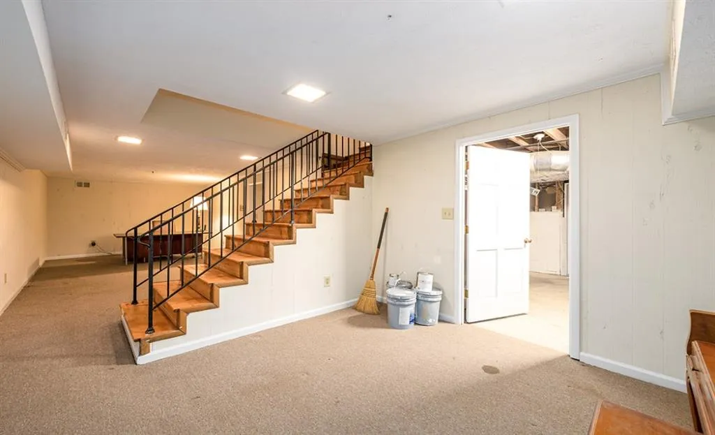 7630 Nesbitt Ferry Road, Sandy Springs, Georgia 30350, 4 Bedrooms Bedrooms, ,3 BathroomsBathrooms,Residential,Sold,7630 Nesbitt Ferry Road,7073256