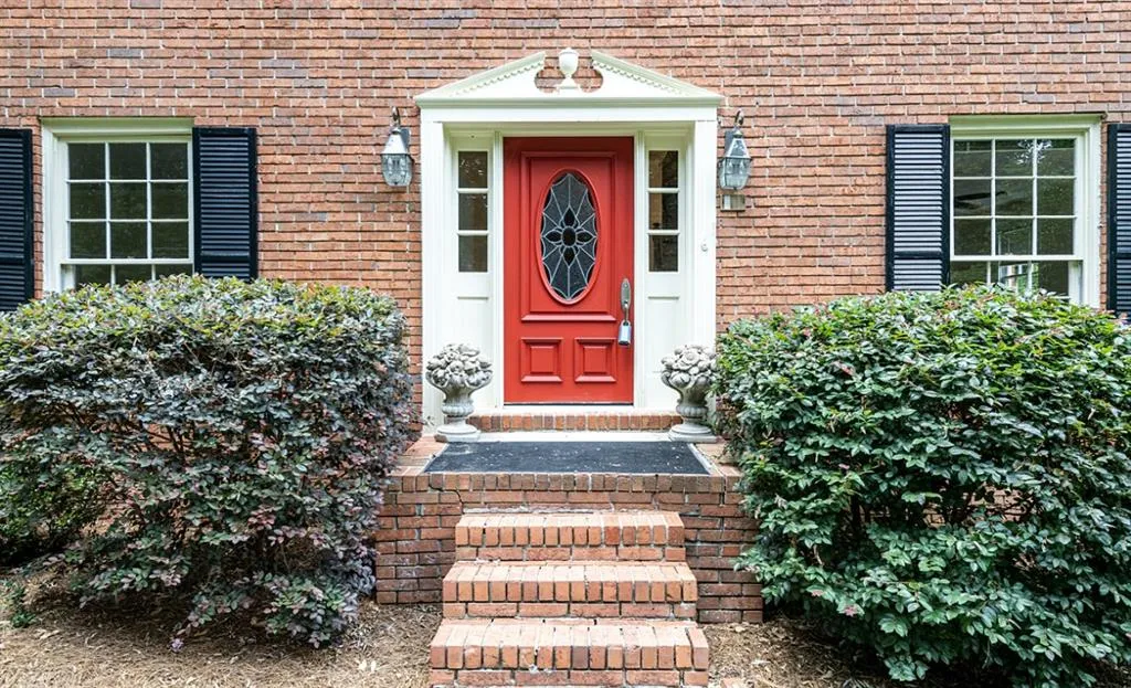 7630 Nesbitt Ferry Road, Sandy Springs, Georgia 30350, 4 Bedrooms Bedrooms, ,3 BathroomsBathrooms,Residential,Sold,7630 Nesbitt Ferry Road,7073256