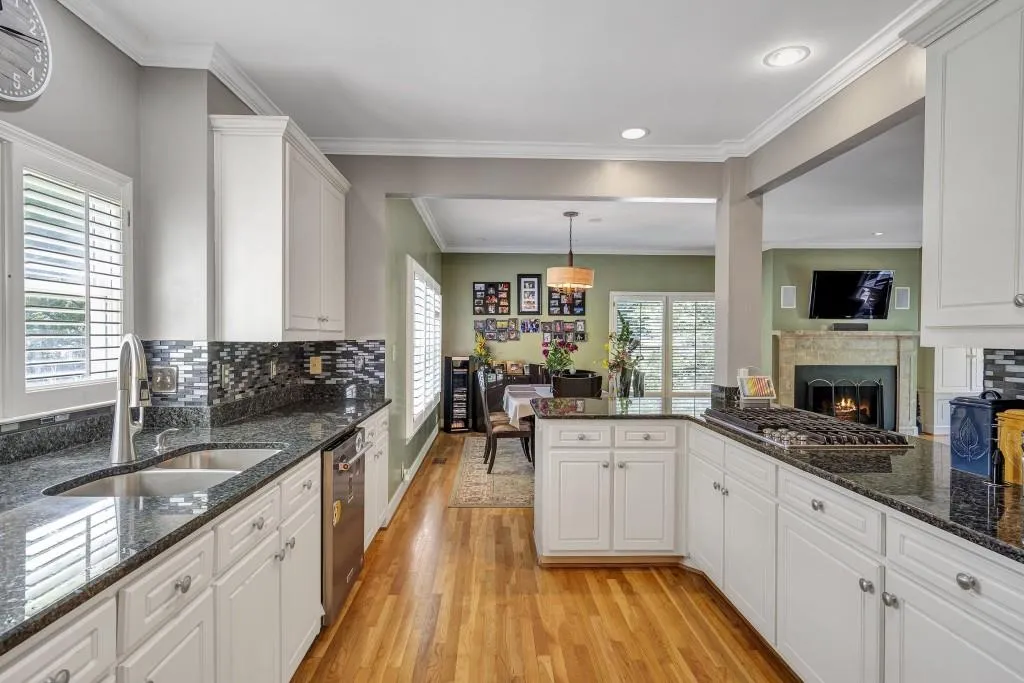 2190 Stephen Long Drive Ne, Atlanta, Georgia 30305, 4 Bedrooms Bedrooms, ,3 BathroomsBathrooms,Residential,For Sale,2190 Stephen Long Drive Ne,7586197