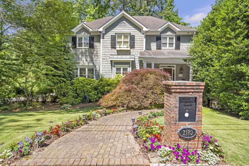 2190 Stephen Long Drive Ne, Atlanta, Georgia 30305, 4 Bedrooms Bedrooms, ,3 BathroomsBathrooms,Residential,For Sale,2190 Stephen Long Drive Ne,7586197