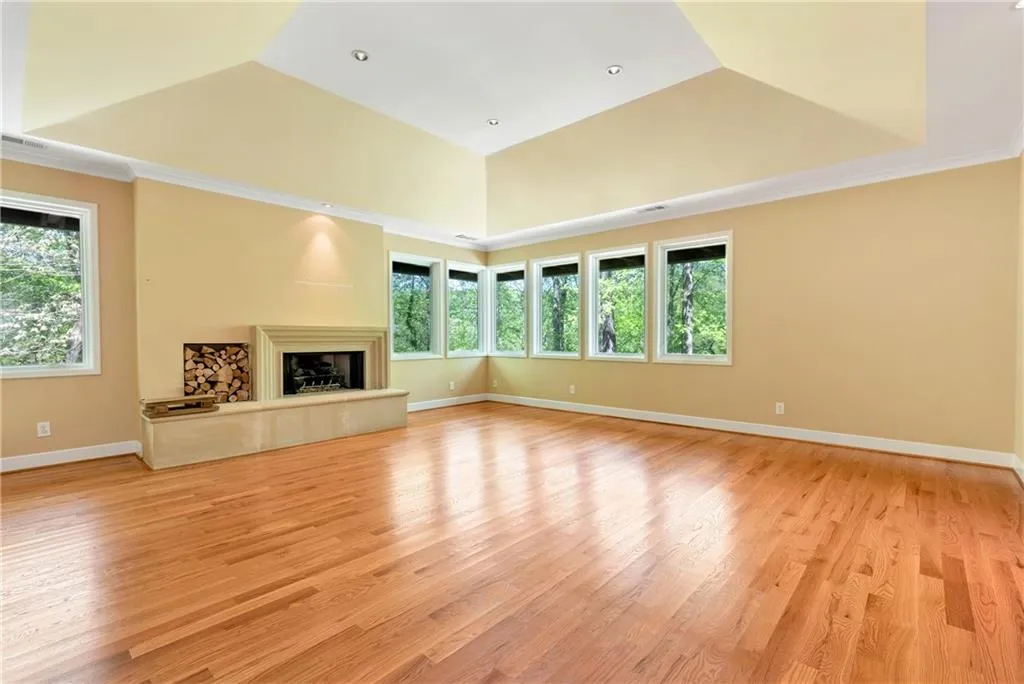 6960 Riverside Drive, Atlanta, Georgia 30328, 4 Bedrooms Bedrooms, ,3 BathroomsBathrooms,Residential,For Sale,6960 Riverside Drive,7754737
