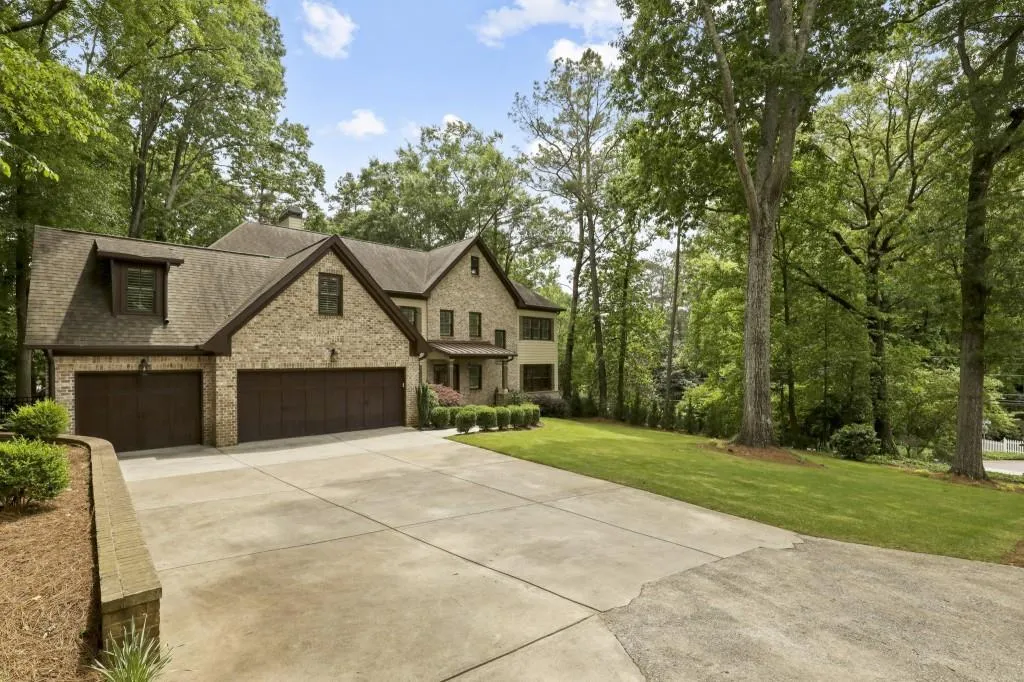 4805 Northway Drive, Atlanta, Georgia 30342, 5 Bedrooms Bedrooms, ,4 BathroomsBathrooms,Residential,Sold,4805 Northway Drive,6882662