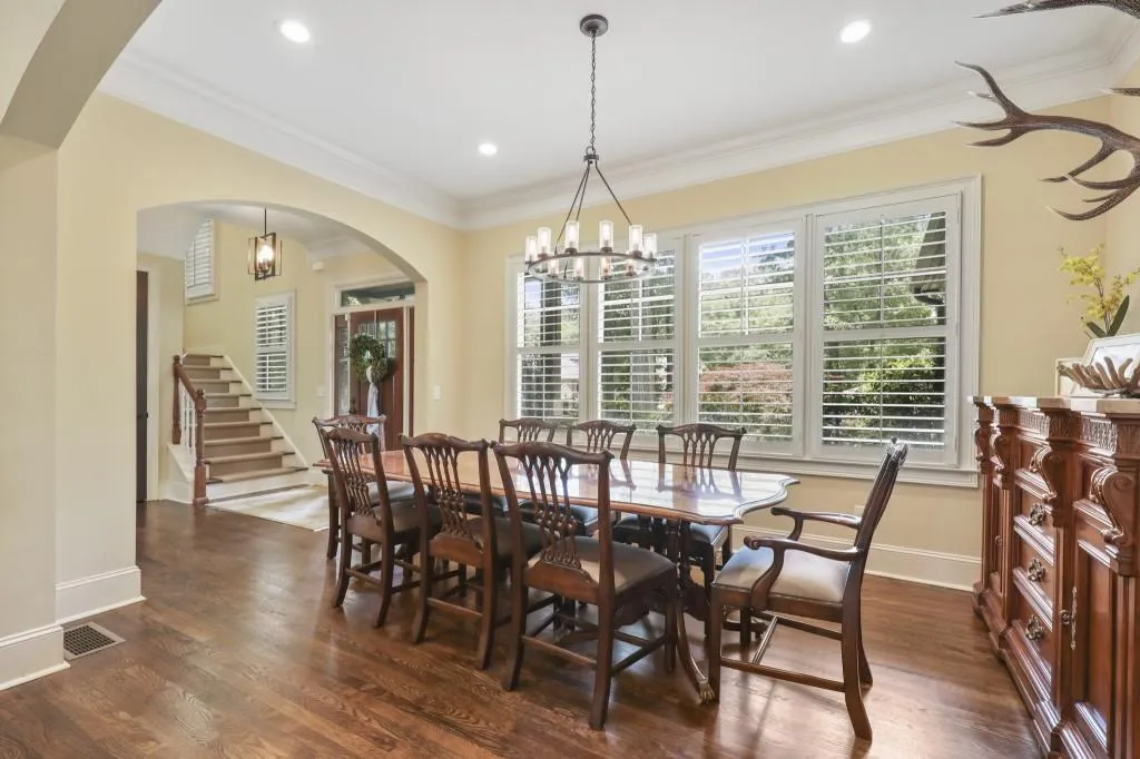 4805 Northway Drive, Atlanta, Georgia 30342, 5 Bedrooms Bedrooms, ,4 BathroomsBathrooms,Residential,Sold,4805 Northway Drive,6882662