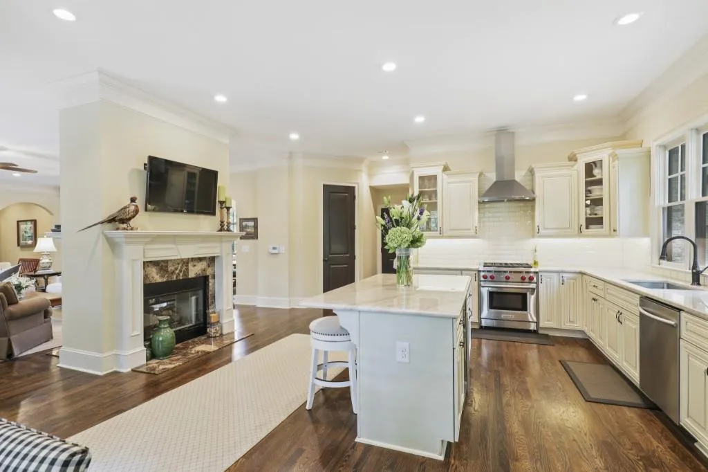 4805 Northway Drive, Atlanta, Georgia 30342, 5 Bedrooms Bedrooms, ,4 BathroomsBathrooms,Residential,Sold,4805 Northway Drive,6882662