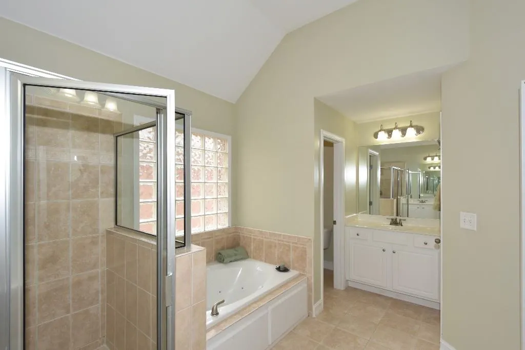 7310 Village Creek Trace, Sandy Springs, Georgia 30328, 4 Bedrooms Bedrooms, ,3 BathroomsBathrooms,Residential,Sold,7310 Village Creek Trace,5584460