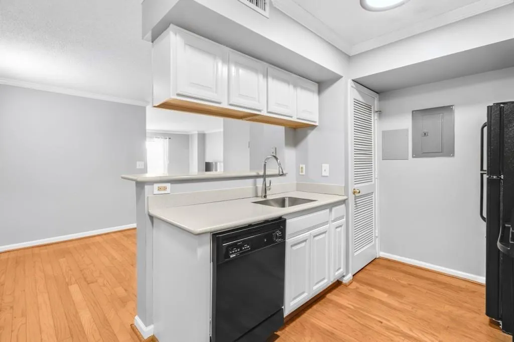 795 Hammond Drive Unit 1405, Atlanta, Georgia 30328, 1 Bedroom Bedrooms, ,1 BathroomBathrooms,Residential,For Sale,795 Hammond Drive Unit 1405,7760120