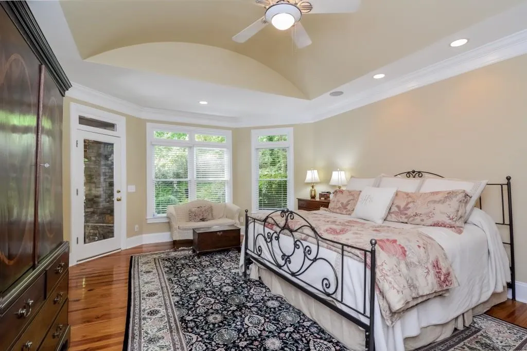 8050 Monticello Drive, Sandy Springs, Georgia 30350, 5 Bedrooms Bedrooms, ,5 BathroomsBathrooms,Residential,Sold,8050 Monticello Drive,5683277
