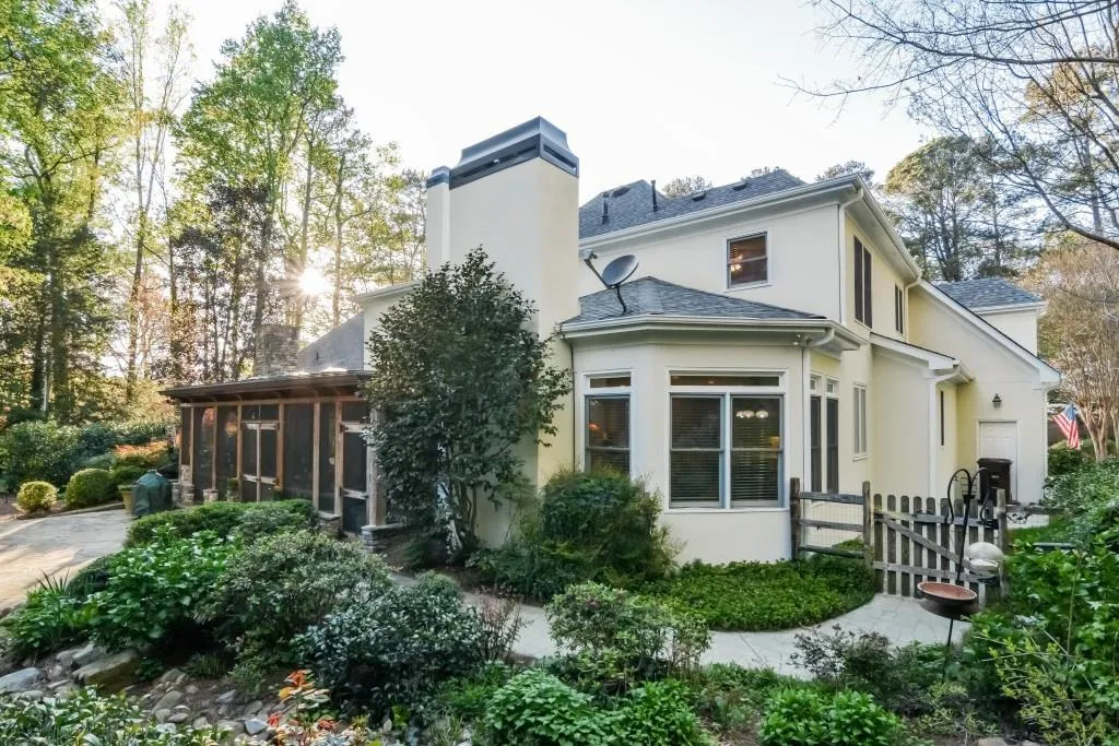 8050 Monticello Drive, Sandy Springs, Georgia 30350, 5 Bedrooms Bedrooms, ,5 BathroomsBathrooms,Residential,Sold,8050 Monticello Drive,5683277