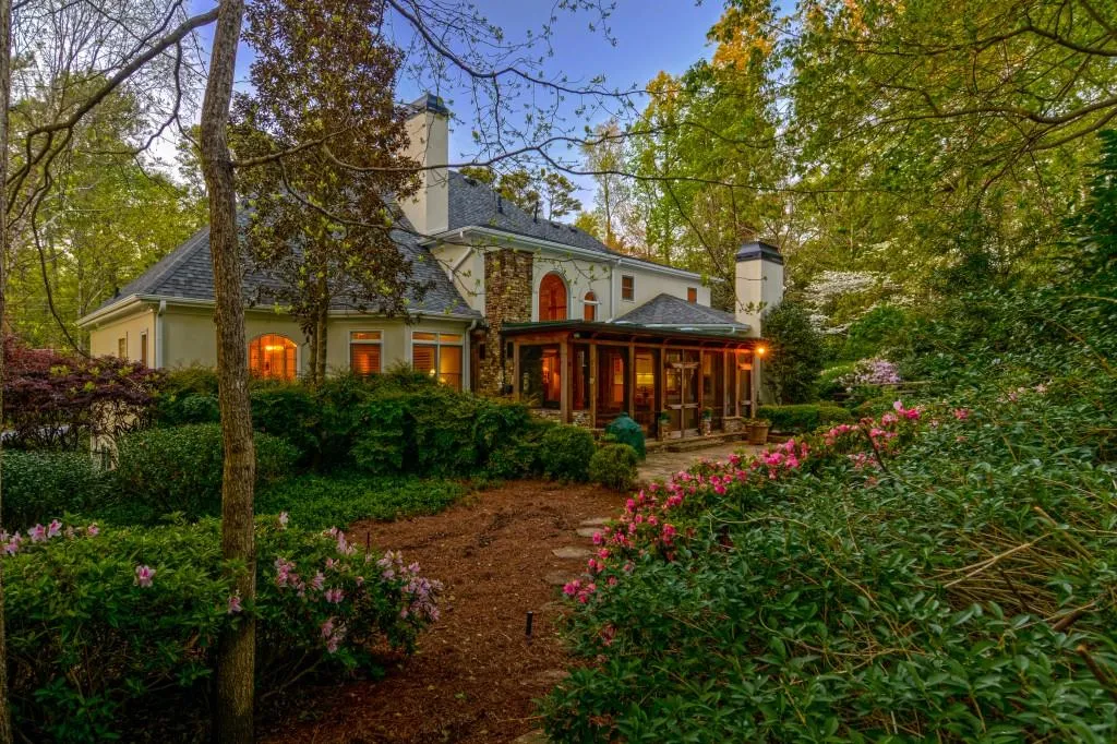 8050 Monticello Drive, Sandy Springs, Georgia 30350, 5 Bedrooms Bedrooms, ,5 BathroomsBathrooms,Residential,Sold,8050 Monticello Drive,5683277
