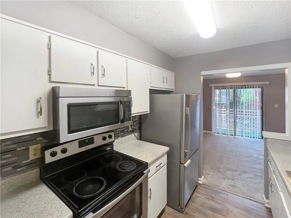 475 Mount Vernon Highway Ne Unit B216, Sandy Springs, Georgia 30328, 1 Bedroom Bedrooms, ,1 BathroomBathrooms,Residential,Sold,475 Mount Vernon Highway Ne Unit B216,7200112