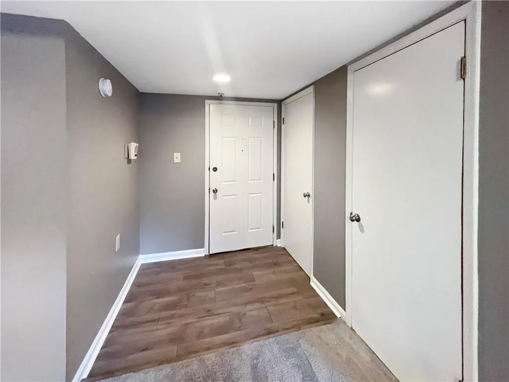 475 Mount Vernon Highway Ne Unit B216, Sandy Springs, Georgia 30328, 1 Bedroom Bedrooms, ,1 BathroomBathrooms,Residential,Sold,475 Mount Vernon Highway Ne Unit B216,7200112