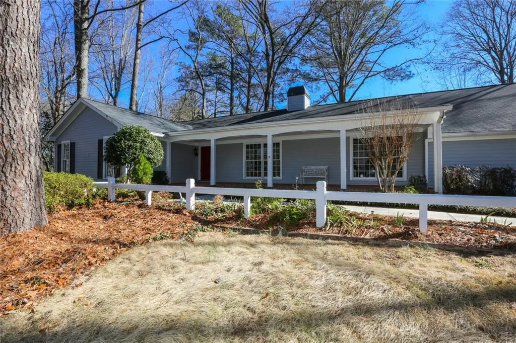 4865 Longchamps Drive, Sandy Springs, Georgia 30319, 4 Bedrooms Bedrooms, ,4 BathroomsBathrooms,Residential,Sold,4865 Longchamps Drive,5964238