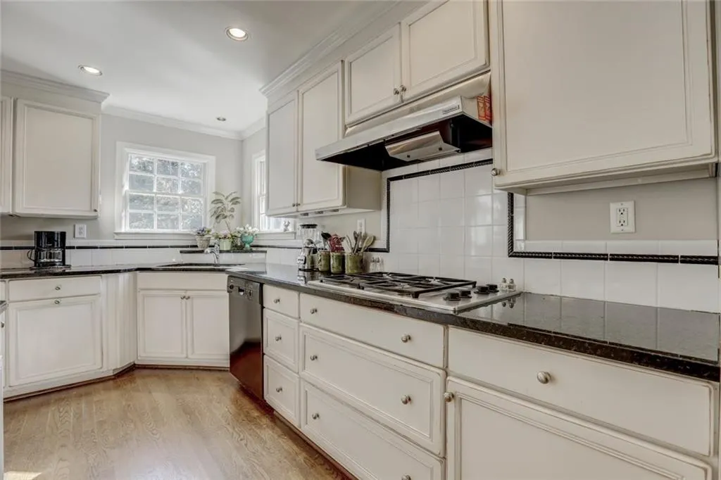 4865 Longchamps Drive, Sandy Springs, Georgia 30319, 4 Bedrooms Bedrooms, ,4 BathroomsBathrooms,Residential,Sold,4865 Longchamps Drive,5964238