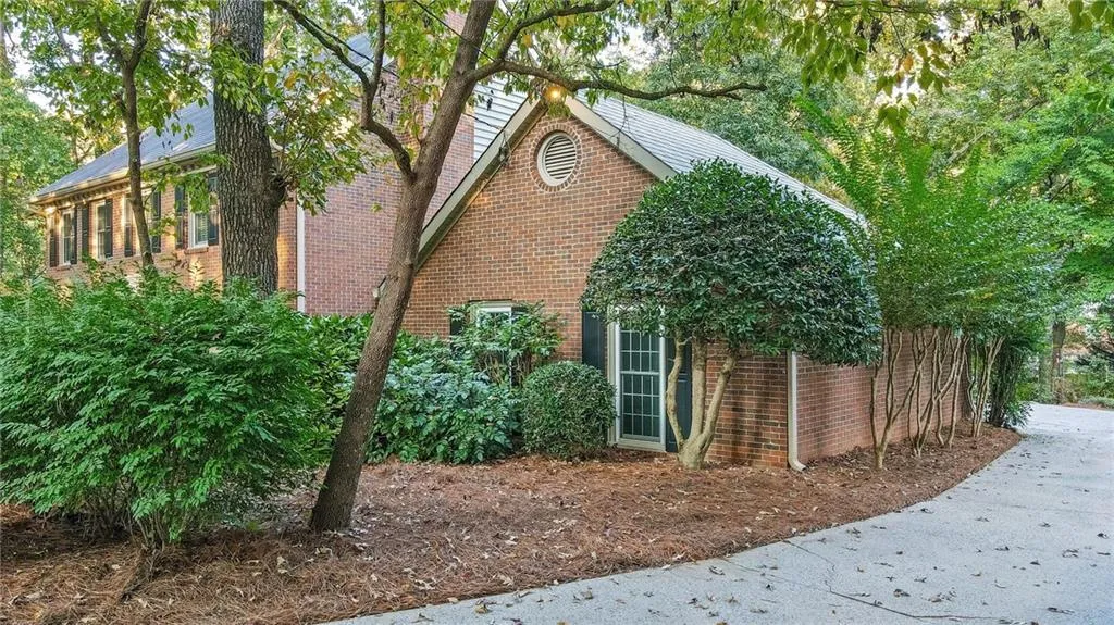 7105 Glenridge Dr, Sandy Springs, Georgia 30328, 4 Bedrooms Bedrooms, ,3 BathroomsBathrooms,Residential,Sold,7105 Glenridge Dr,6840399