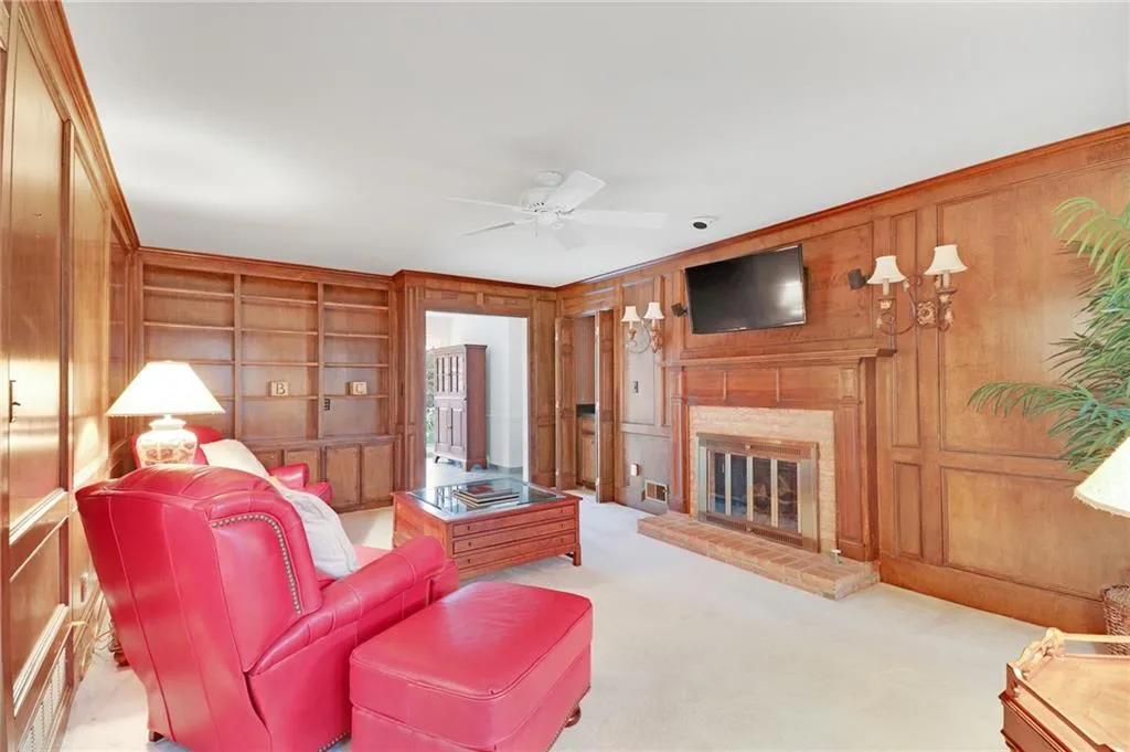 7105 Glenridge Dr, Sandy Springs, Georgia 30328, 4 Bedrooms Bedrooms, ,3 BathroomsBathrooms,Residential,Sold,7105 Glenridge Dr,6840399