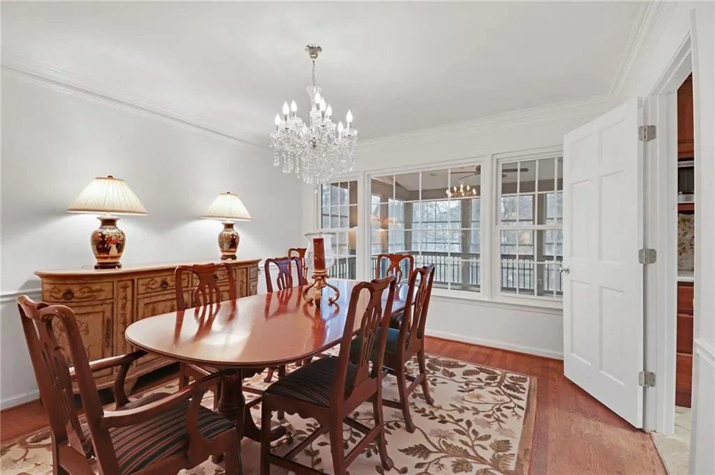 7105 Glenridge Dr, Sandy Springs, Georgia 30328, 4 Bedrooms Bedrooms, ,3 BathroomsBathrooms,Residential,Sold,7105 Glenridge Dr,6840399