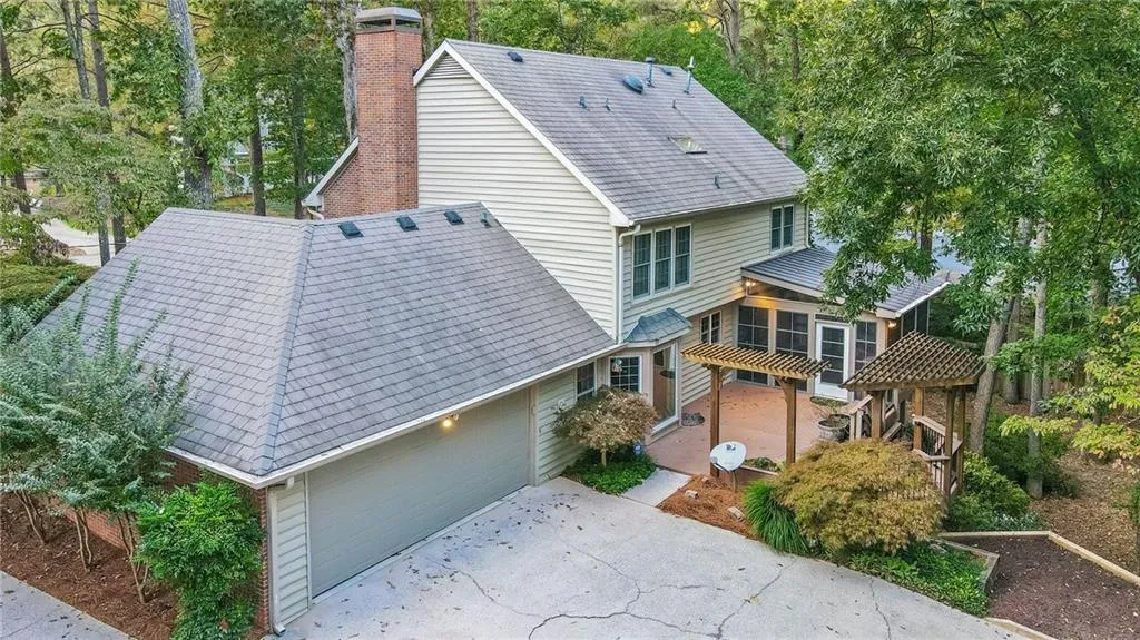 7105 Glenridge Dr, Sandy Springs, Georgia 30328, 4 Bedrooms Bedrooms, ,3 BathroomsBathrooms,Residential,Sold,7105 Glenridge Dr,6840399