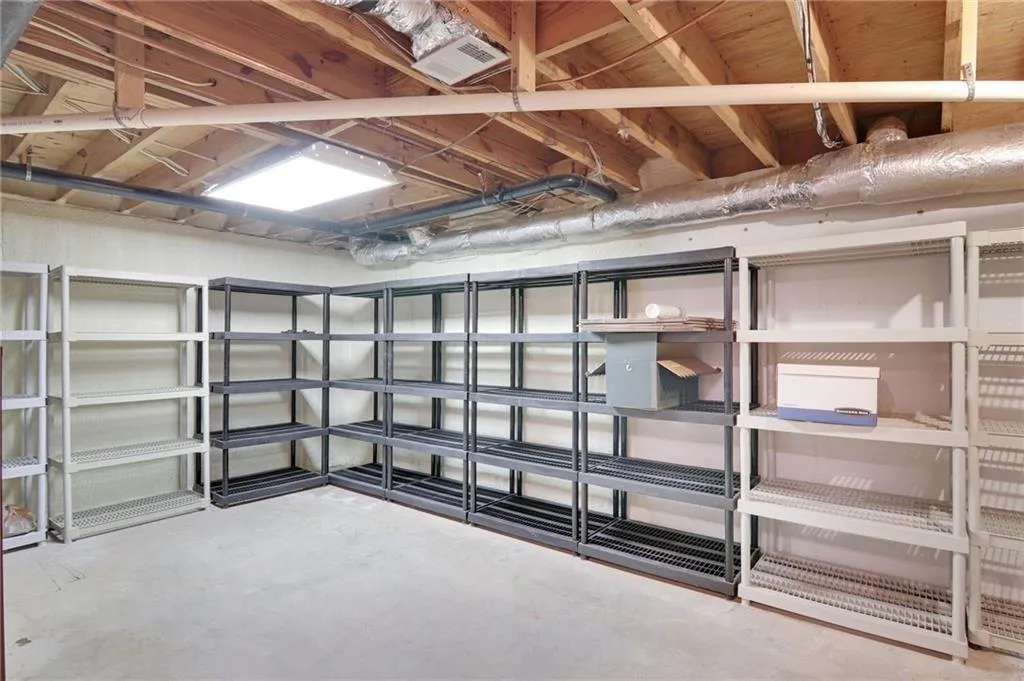 7105 Glenridge Dr, Sandy Springs, Georgia 30328, 4 Bedrooms Bedrooms, ,3 BathroomsBathrooms,Residential,Sold,7105 Glenridge Dr,6840399