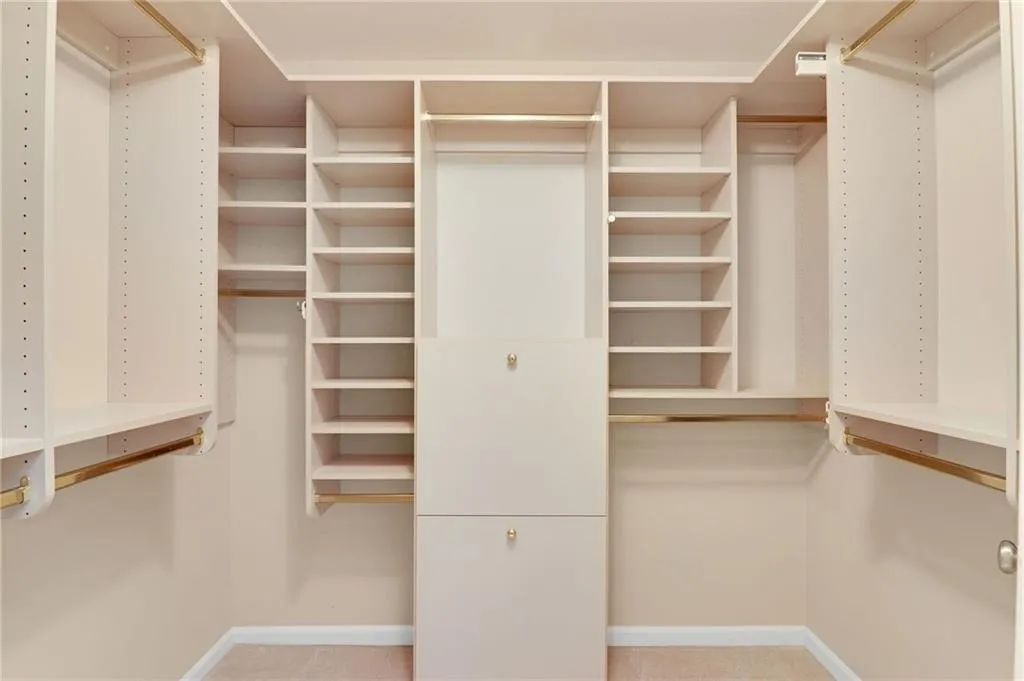 7105 Glenridge Dr, Sandy Springs, Georgia 30328, 4 Bedrooms Bedrooms, ,3 BathroomsBathrooms,Residential,Sold,7105 Glenridge Dr,6840399