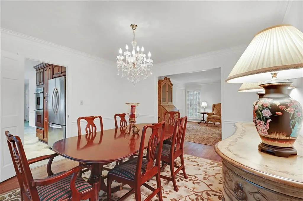 7105 Glenridge Dr, Sandy Springs, Georgia 30328, 4 Bedrooms Bedrooms, ,3 BathroomsBathrooms,Residential,Sold,7105 Glenridge Dr,6840399