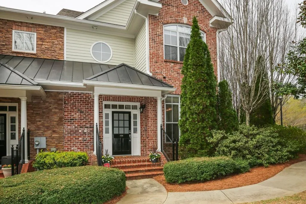 5448 Glenridge View, Atlanta, Georgia 30342, 3 Bedrooms Bedrooms, ,3 BathroomsBathrooms,Residential,Sold,5448 Glenridge View,6857953