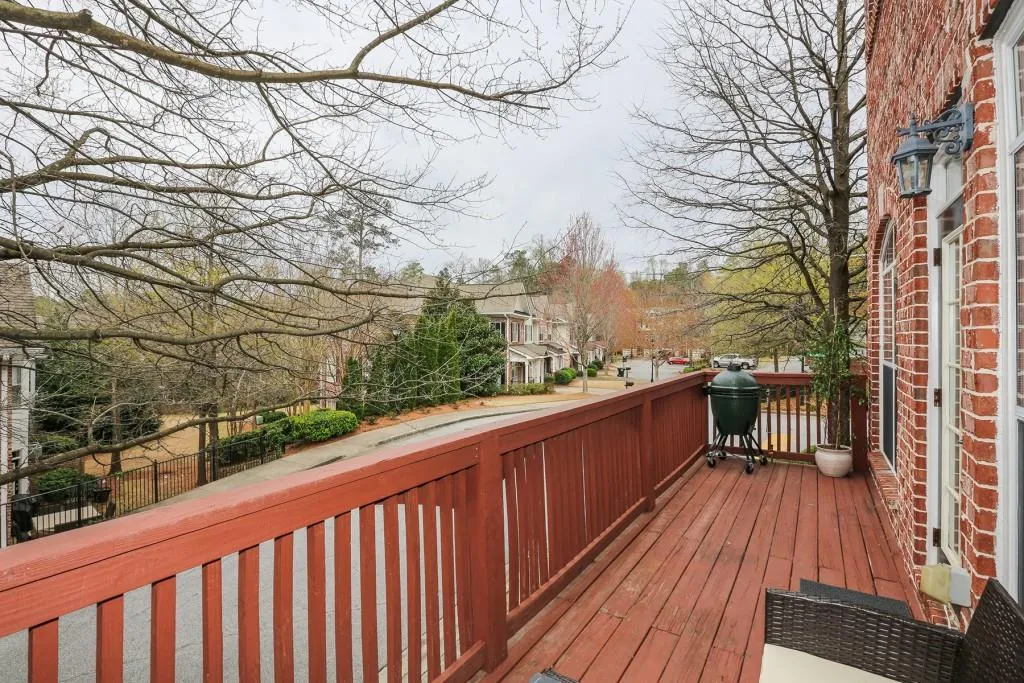 5448 Glenridge View, Atlanta, Georgia 30342, 3 Bedrooms Bedrooms, ,3 BathroomsBathrooms,Residential,Sold,5448 Glenridge View,6857953