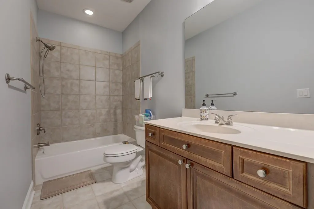 5448 Glenridge View, Atlanta, Georgia 30342, 3 Bedrooms Bedrooms, ,3 BathroomsBathrooms,Residential,Sold,5448 Glenridge View,6857953