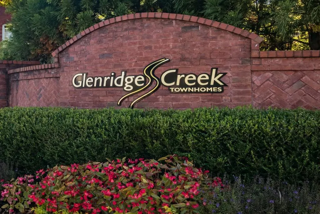 5448 Glenridge View, Atlanta, Georgia 30342, 3 Bedrooms Bedrooms, ,3 BathroomsBathrooms,Residential,Sold,5448 Glenridge View,6857953