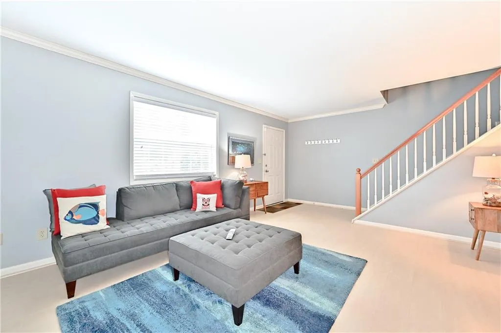 6900 Roswell Road Unit A4, Sandy Springs, Georgia 30328, 2 Bedrooms Bedrooms, ,2 BathroomsBathrooms,Residential,Sold,6900 Roswell Road Unit A4,6717615