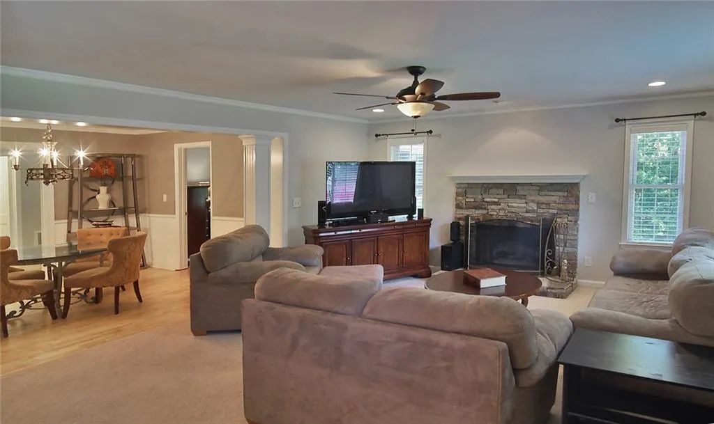 1131 Country Lane Ne, Atlanta, Georgia 30324, 3 Bedrooms Bedrooms, ,1 BathroomBathrooms,Residential,Sold,1131 Country Lane Ne,5710938
