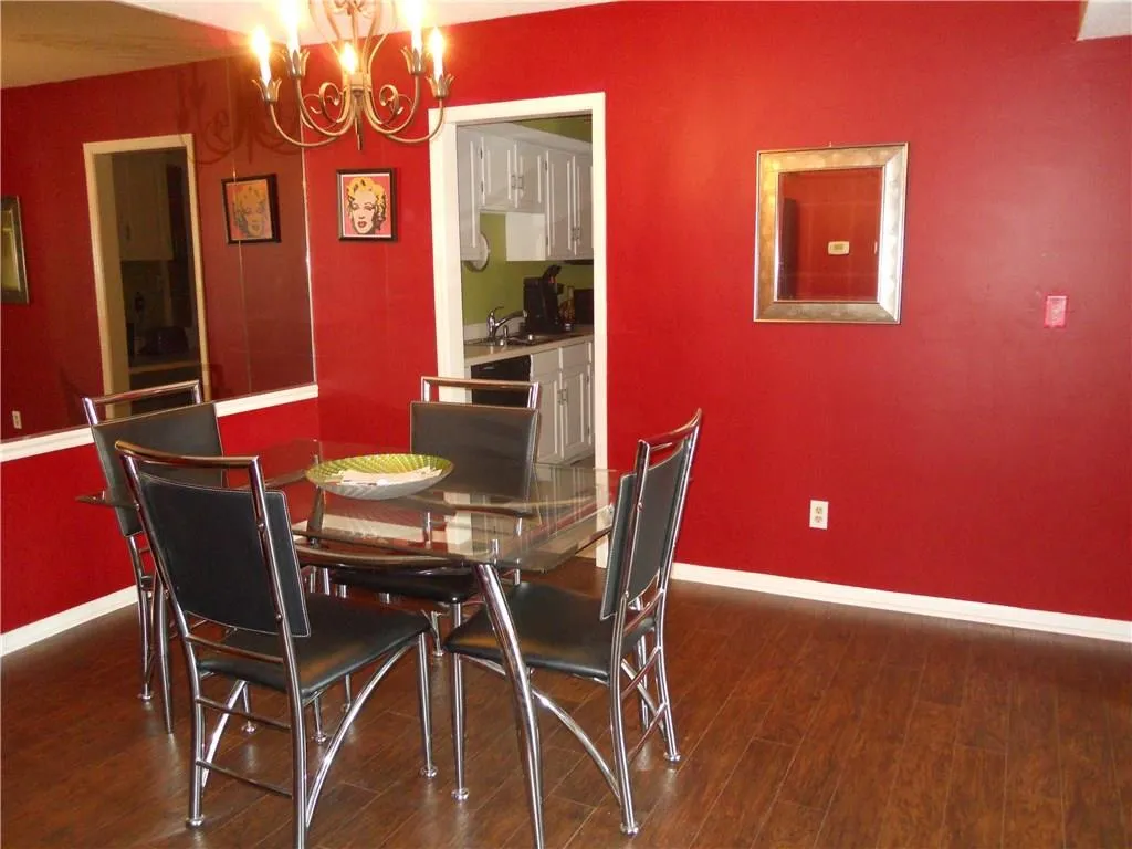 6851 Roswell Road Ne Unit K11, Atlanta, Georgia 30328, 2 Bedrooms Bedrooms, ,2 BathroomsBathrooms,Residential,Sold,6851 Roswell Road Ne Unit K11,5726848