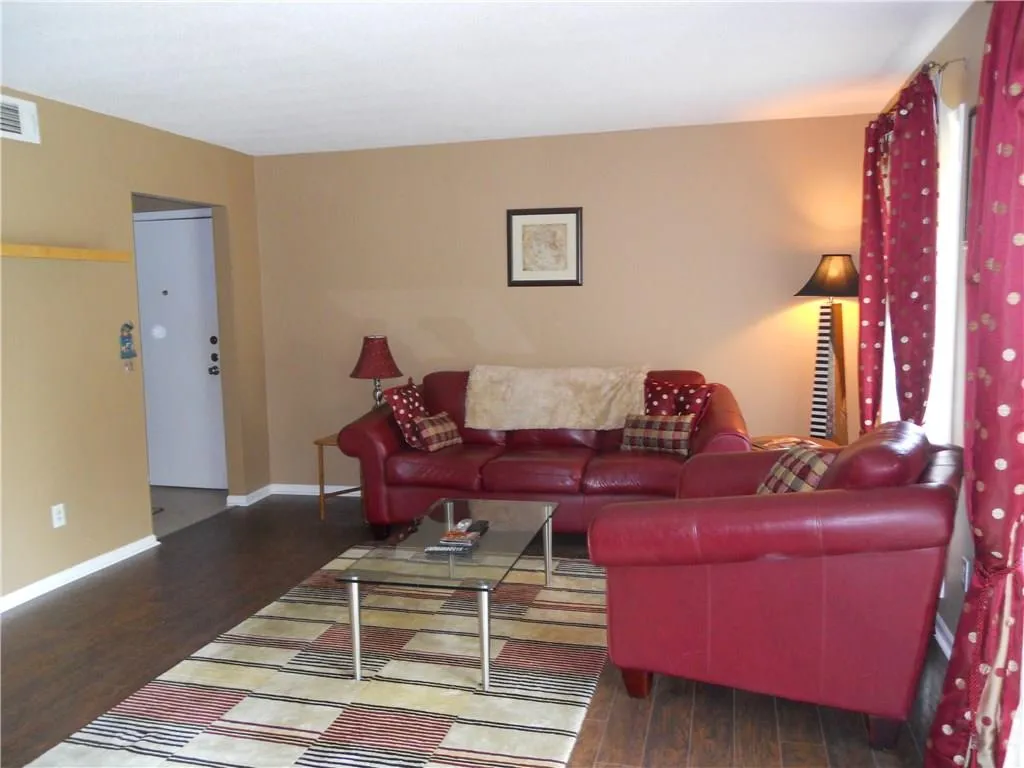 6851 Roswell Road Ne Unit K11, Atlanta, Georgia 30328, 2 Bedrooms Bedrooms, ,2 BathroomsBathrooms,Residential,Sold,6851 Roswell Road Ne Unit K11,5726848