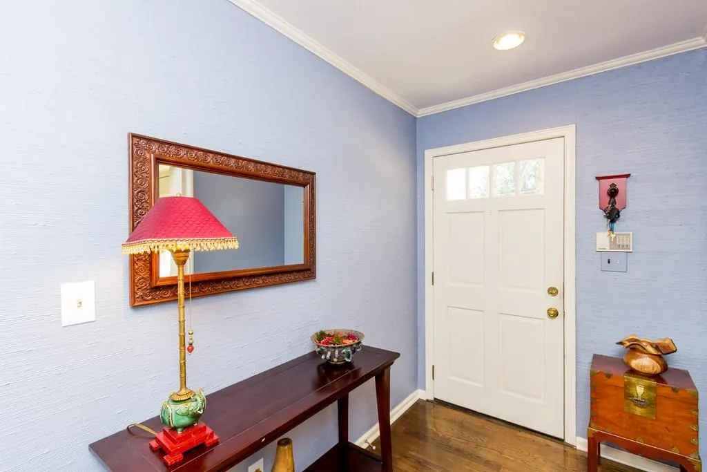 318 Springdale Drive Ne, Atlanta, Georgia 30305, 2 Bedrooms Bedrooms, ,1 BathroomBathrooms,Residential,Sold,318 Springdale Drive Ne,5979580
