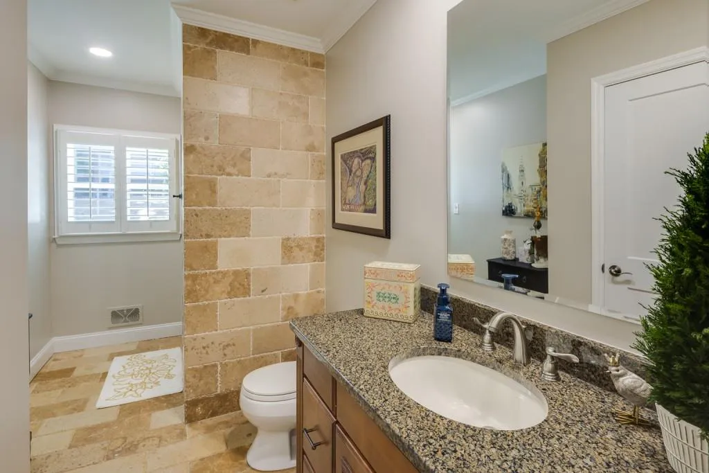 661 Hammond Drive, Sandy Springs, Georgia 30328, 3 Bedrooms Bedrooms, ,2 BathroomsBathrooms,Residential,Sold,661 Hammond Drive,7212897