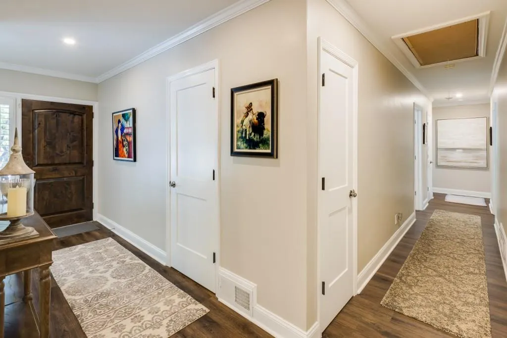 661 Hammond Drive, Sandy Springs, Georgia 30328, 3 Bedrooms Bedrooms, ,2 BathroomsBathrooms,Residential,Sold,661 Hammond Drive,7212897