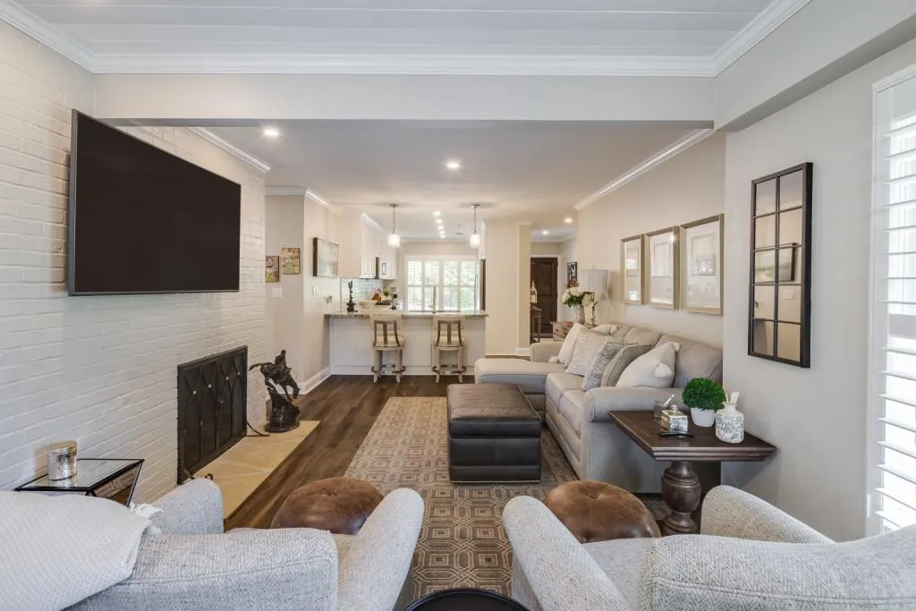 661 Hammond Drive, Sandy Springs, Georgia 30328, 3 Bedrooms Bedrooms, ,2 BathroomsBathrooms,Residential,Sold,661 Hammond Drive,7212897