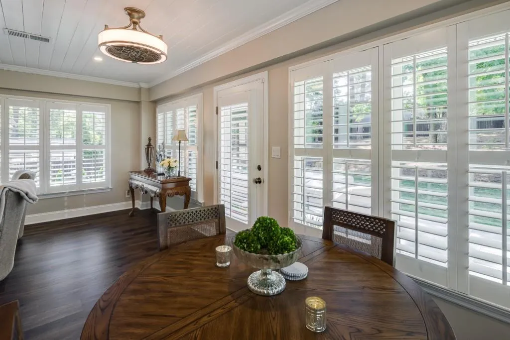 661 Hammond Drive, Sandy Springs, Georgia 30328, 3 Bedrooms Bedrooms, ,2 BathroomsBathrooms,Residential,Sold,661 Hammond Drive,7212897