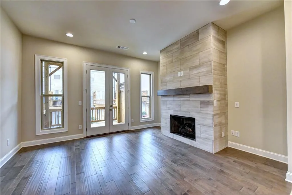 4247 Deming Circle, Atlanta, Georgia 30342, 2 Bedrooms Bedrooms, ,2 BathroomsBathrooms,Residential,Sold,4247 Deming Circle,5953355