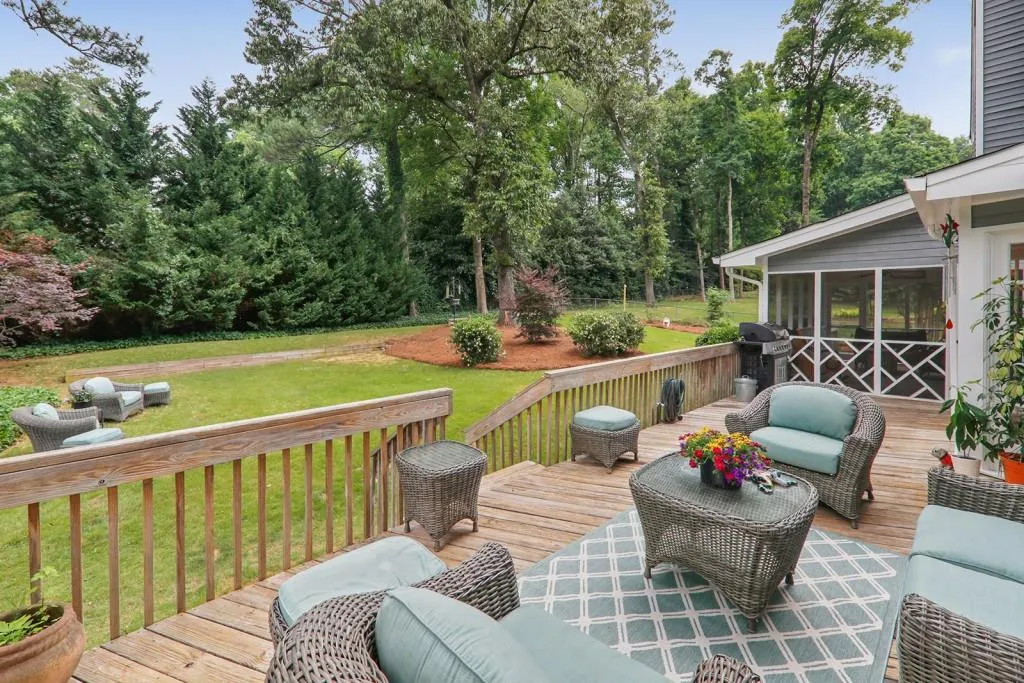7250 Dunhill Terrace, Atlanta, Georgia 30328, 4 Bedrooms Bedrooms, ,2 BathroomsBathrooms,Residential,Sold,7250 Dunhill Terrace,6565504