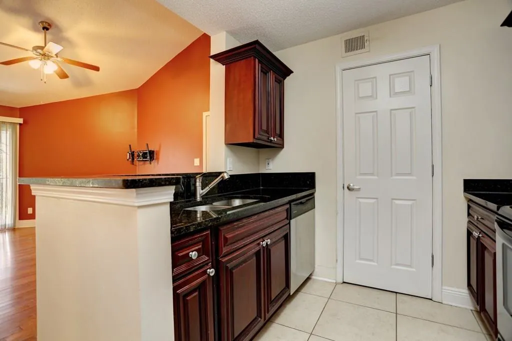 2306 Santa Fe Parkway Unit 2306, Sandy Springs, Georgia 30350, 1 Bedroom Bedrooms, ,1 BathroomBathrooms,Residential,Sold,2306 Santa Fe Parkway Unit 2306,5830505
