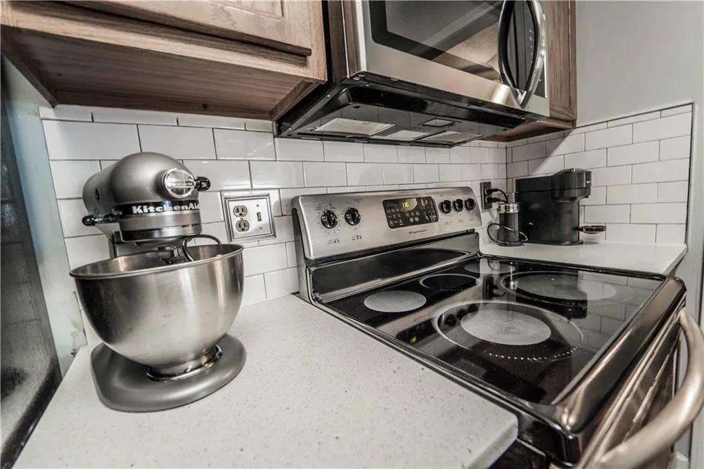510 Barrington Hills Drive, Sandy Springs, Georgia 30350, 2 Bedrooms Bedrooms, ,2 BathroomsBathrooms,Residential,Sold,510 Barrington Hills Drive,6850488