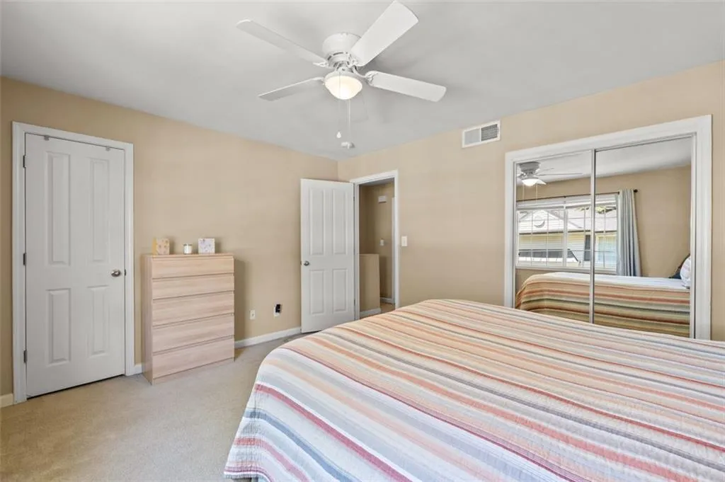 6940 Roswell Road Unit 11b, Atlanta, Georgia 30328, 2 Bedrooms Bedrooms, ,1 BathroomBathrooms,Residential,Sold,6940 Roswell Road Unit 11b,7373673