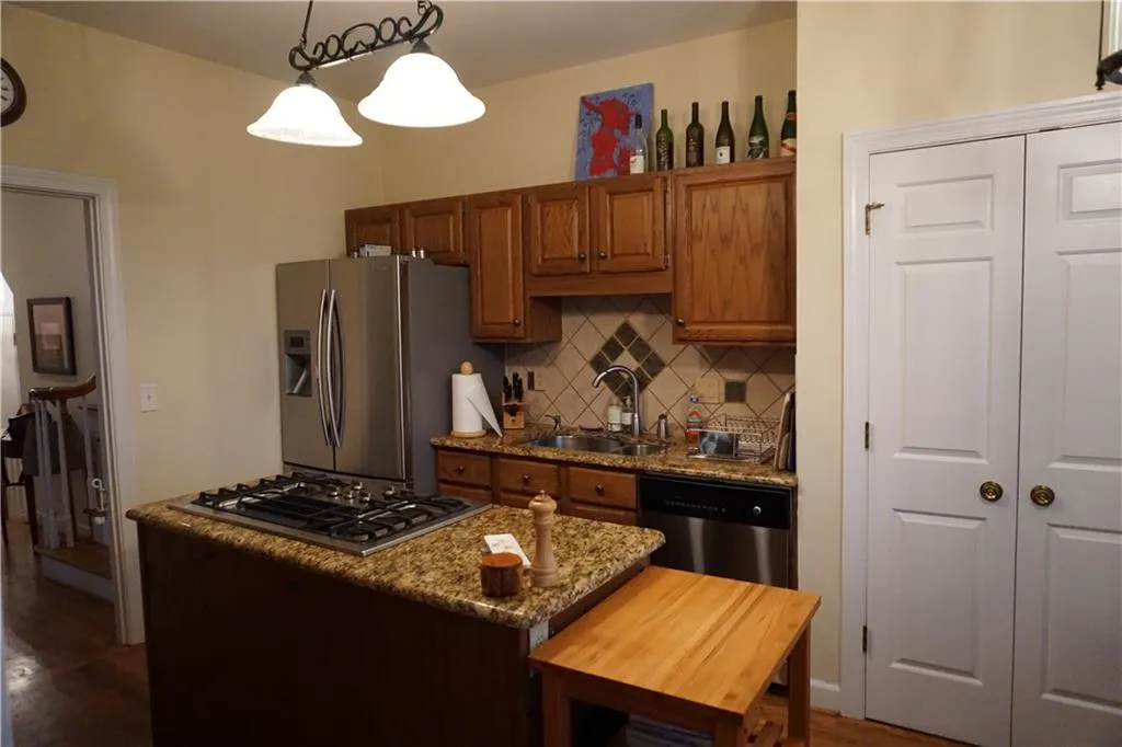 1234 Brookhaven Park Place Ne, Brookhaven, Georgia 30319, 2 Bedrooms Bedrooms, ,2 BathroomsBathrooms,Residential,Sold,1234 Brookhaven Park Place Ne,6049785