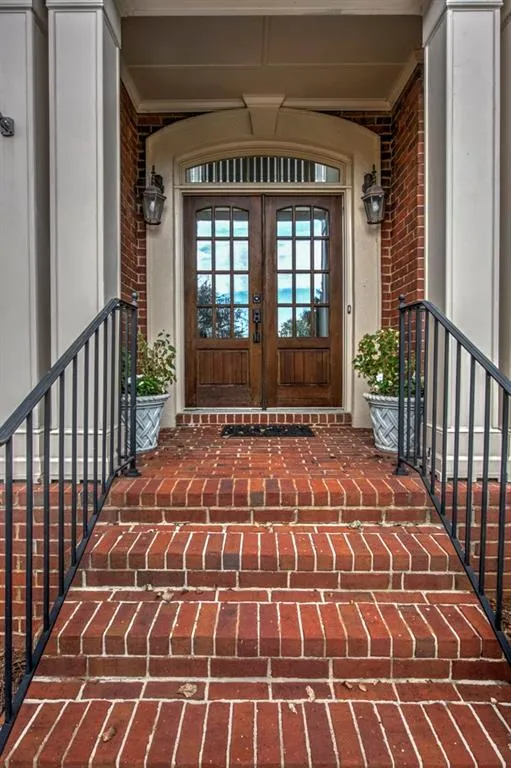 5747 Whitehall Walk, Sandy Springs, Georgia 30338, 4 Bedrooms Bedrooms, ,4 BathroomsBathrooms,Residential,Sold,5747 Whitehall Walk,6104954