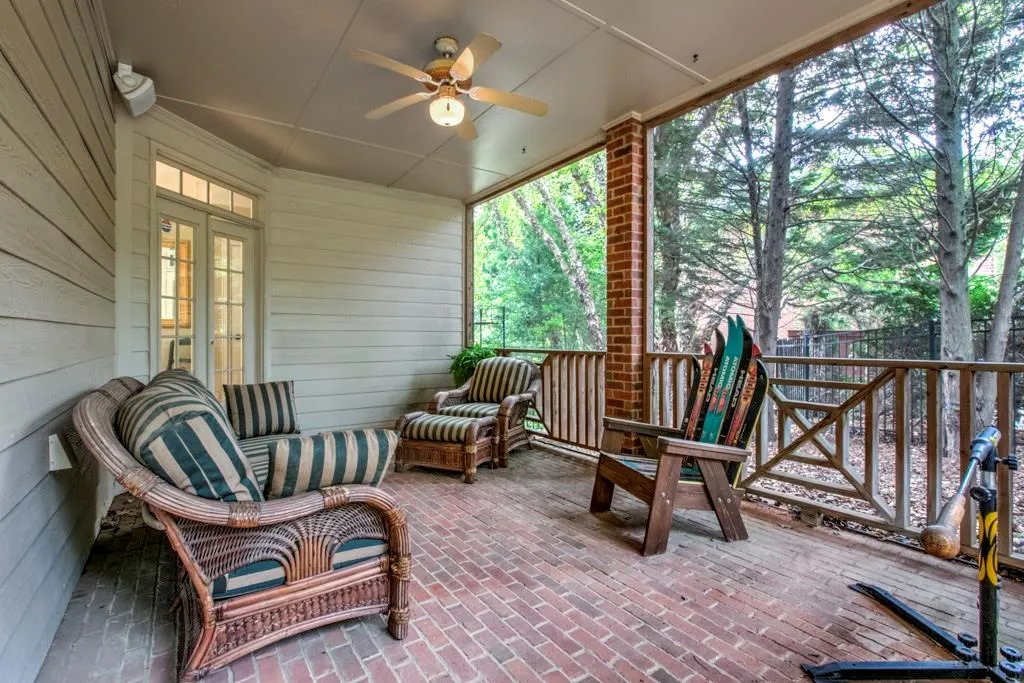 5747 Whitehall Walk, Sandy Springs, Georgia 30338, 4 Bedrooms Bedrooms, ,4 BathroomsBathrooms,Residential,Sold,5747 Whitehall Walk,6104954