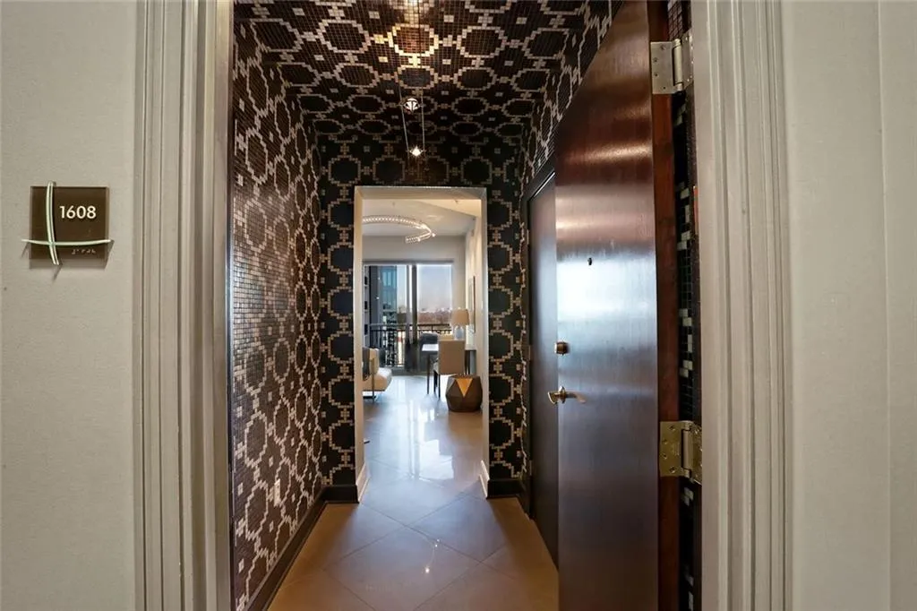 222 12th Street Ne Unit 1608, Atlanta, Georgia 30309, 2 Bedrooms Bedrooms, ,2 BathroomsBathrooms,Residential,Sold,222 12th Street Ne Unit 1608,5948510